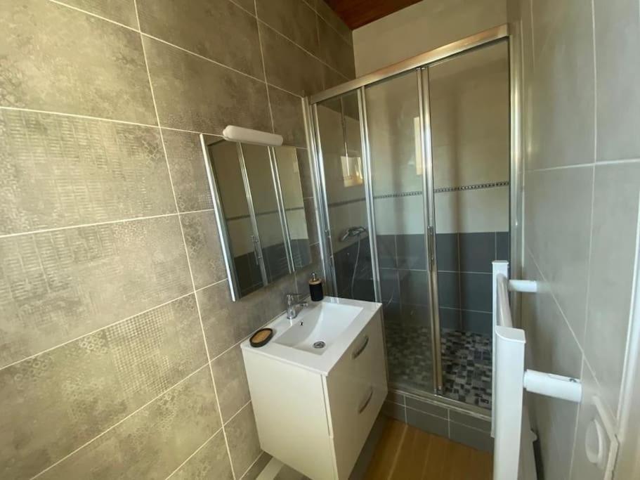 Charmant Logement Avec 2 Veranda Le Vivier-sur-Mer Esterno foto